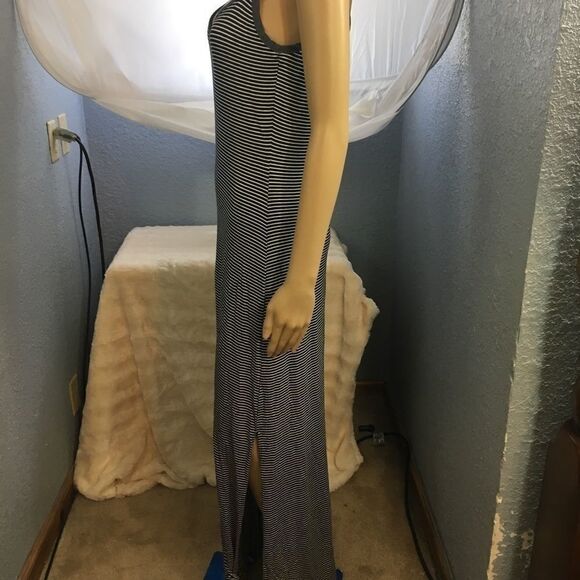 Socialite Spaghetti Strap Maxi Dress Size  XSmall - Picture 2 of 6